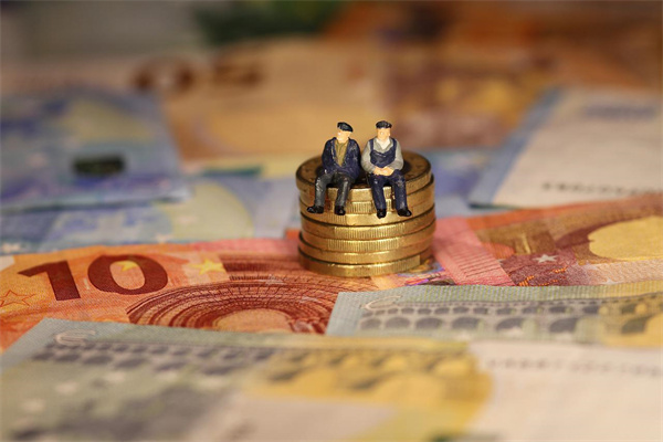 金价上涨叠加产能扩张，黄金矿企上半年业绩集体预喜：最高预增141%